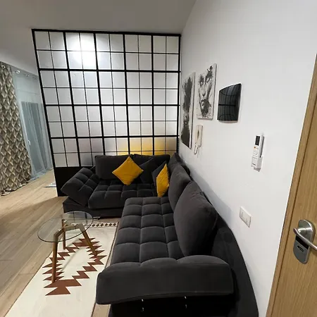 Apartment Adas *